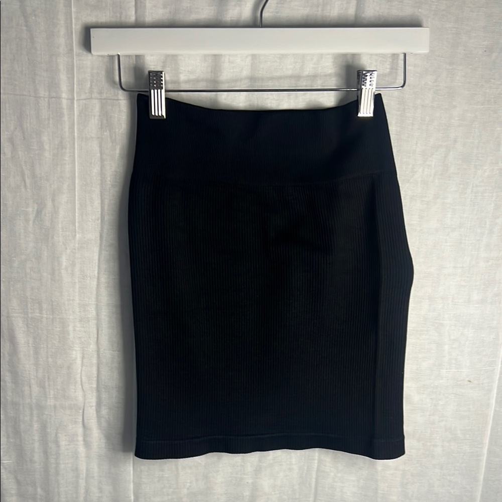 Black Mini Pencil Skirt for Work. CAJA. # 1. D